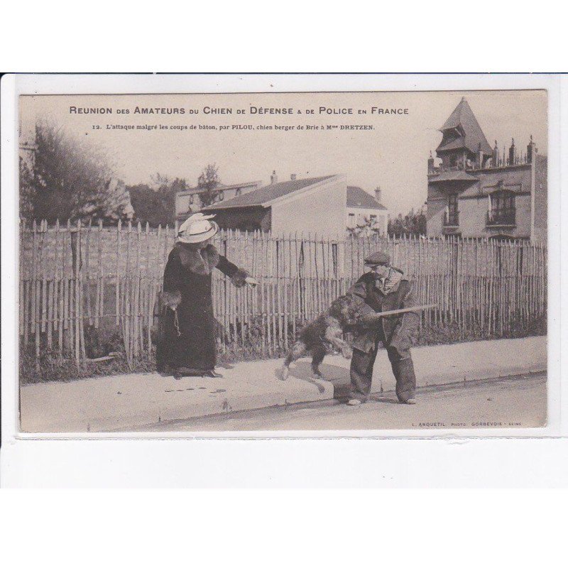 COURBEVOIE: reunion des amateurs du chiens de défense et de police en france - très bon état
