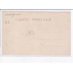 COURBEVOIE: reunion des amateurs du chiens de défense et de police en france - très bon état