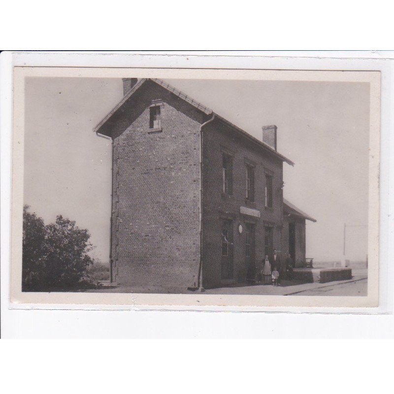 NOYERS-SAINT-MARTIN: la gare - très bon état