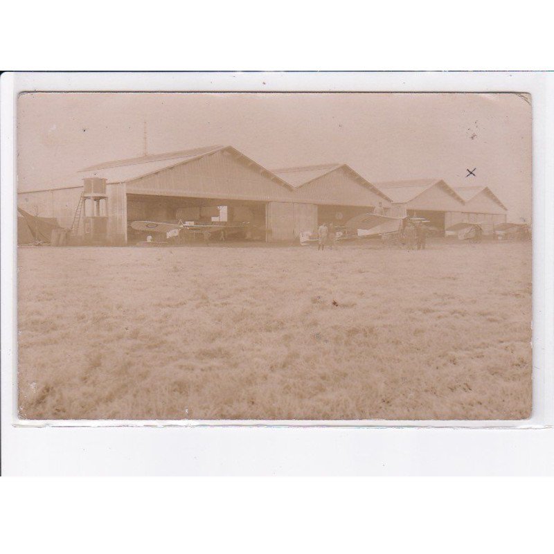 CAMP D'AVORD: aviation, hangar - très bon état