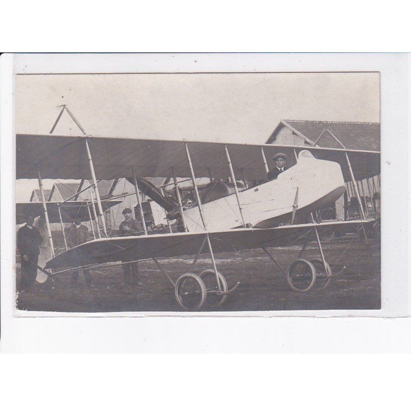 AVIATION: meeting, à localiser - état