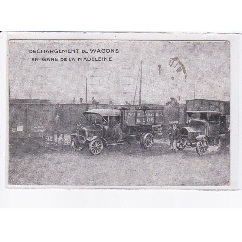 LILLE: association charbonnière déchargement de wagons en gare de la madeleine, camion - très bon état