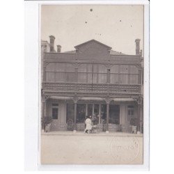 SOULAC-sur-MER: carte photo d'un magasin d'ameublement Louis Lacrouts (bois) - très bon état