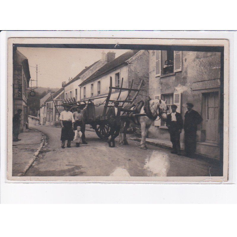 GUERARD: Albert Enguerand chorron, environ 18 grande rue - état