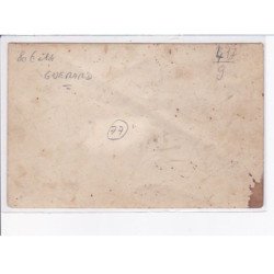 GUERARD: personnages devant auberge du (?), tabac - état