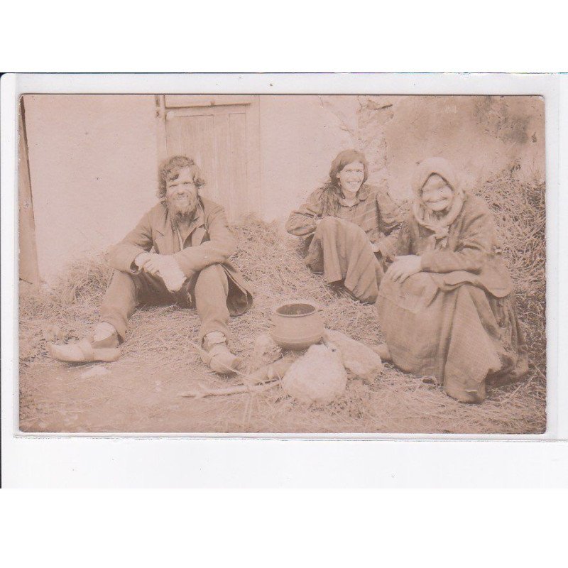 GUERARD: personnages, trio de monthrieux (romanichels ? mendiants ?)- état