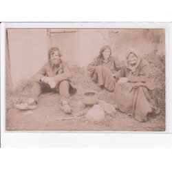 GUERARD: personnages, trio de monthrieux (romanichels ? mendiants ?)- état