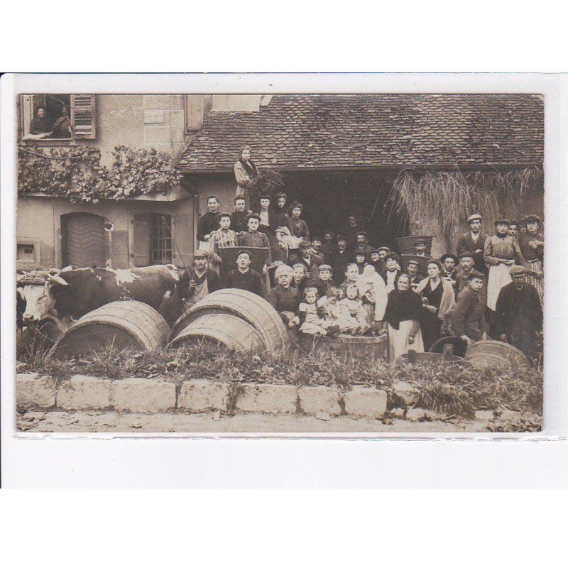 SALINS LES BAINS: faubourg saint-pierre, scène de vendanges - très bon état