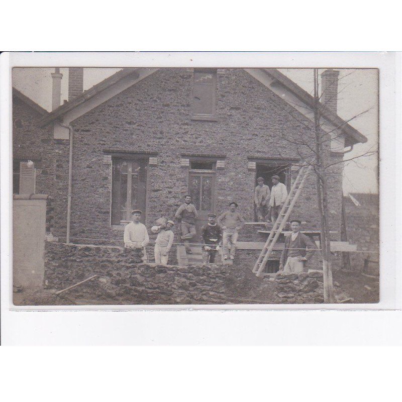 PORT CRETEIL: bâtiment et ouvrier - très bon état