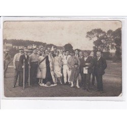 FRANCE: à localiser, carte photo, reine sport, personnages, échasse - état
