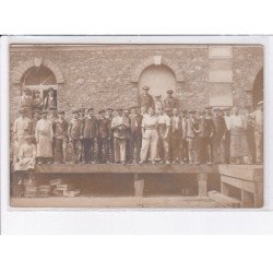 FRANCE: à localiser, carte photo, hommes, ouvriers (?) - très bon état
