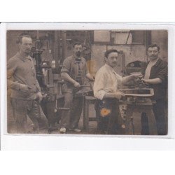 FRANCE: à localiser, carte photo, métier, atelier, forge (?) - état