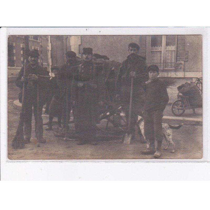 FRANCE: à localiser, carte photo, balayeur voirie militaire - état