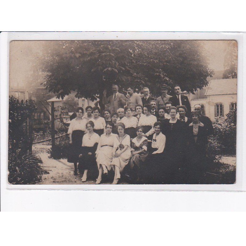 FRANCE: à localiser, carte photo, groupe de personne - très bon état