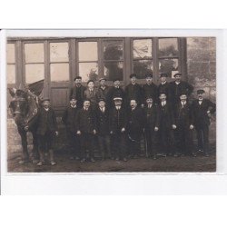 FRANCE: à localiser, carte photo, groupe de personne - très bon état