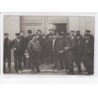 FRANCE: à localiser, carte photo, un groupe d'homme - état