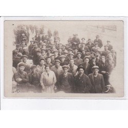 FRANCE: à localiser, carte photo, personnages - très bon état