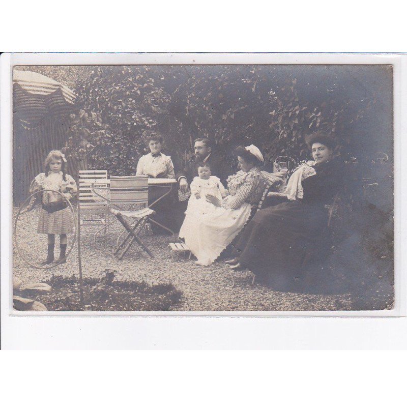 FRANCE: à localiser, carte photo, personnages, bébé, cerceau - très bon état