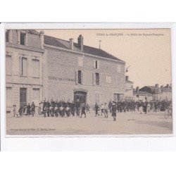 VITRY-le-FRANCOIS: le défilé des sapeurs-pompiers - très bon état