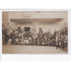 VILLARD - BONNOT - LANCEY: entrée de l'hôtel, groupe de personnages - très bon état