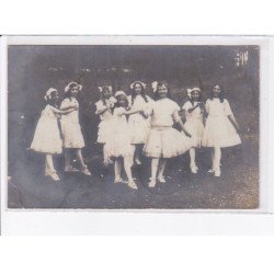 LA BAULE: jeunes filles, danse - très bon état