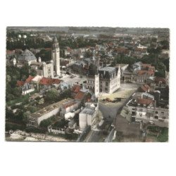 COMINES: l'hôtel de ville, l'église saint-chrysole vue aérienne 10X15 - très bon état