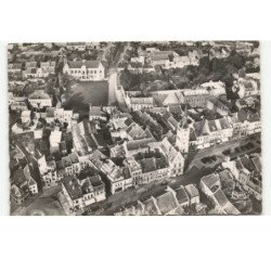 LE CATEAU: le beffroi et la salle des fêtes vue aérienne 10X15 - très bon état