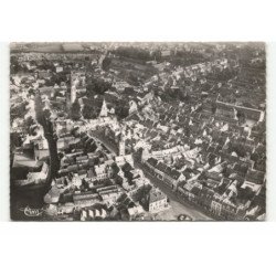 LE CATEAU: le beffroi et l'église vue aérienne 10X15 - très bon état
