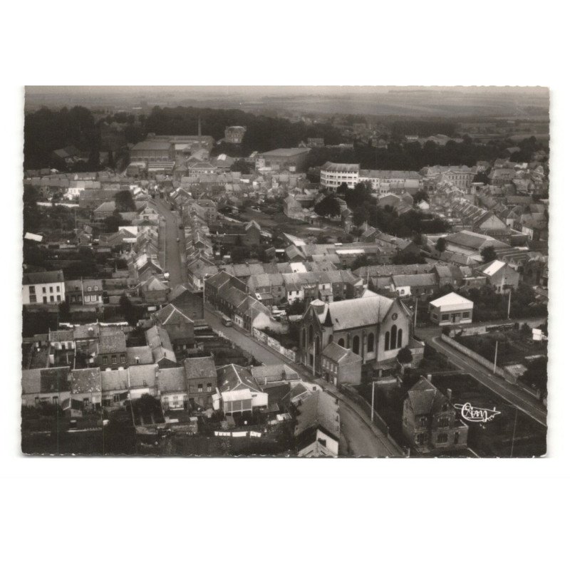 LE CATEAU: l'église saint-joseph vue aérienne 10X15 - très bon état