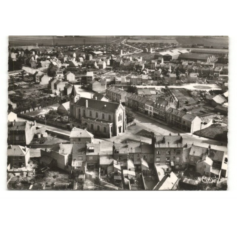 COUDEKERQUE-BRANCHE: église sainte-germaine vue aérienne 10X15 - très bon état