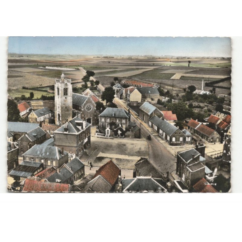 CARNIERES: place générale de gaulle église dont tour vestige occupation espagnole 1543 vue aérienne 10X15 -très bon état
