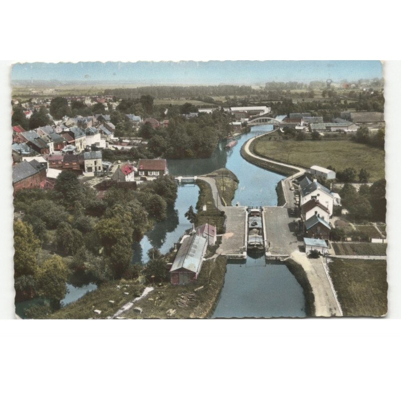 BERLAIMONT: l'écluse la sambre vue aérienne 10X15 - tres bon etat
