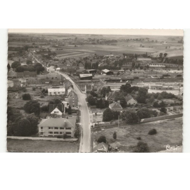 BUSIGNY: rue de la gare vue aérienne 10X15 - tres bon etat
