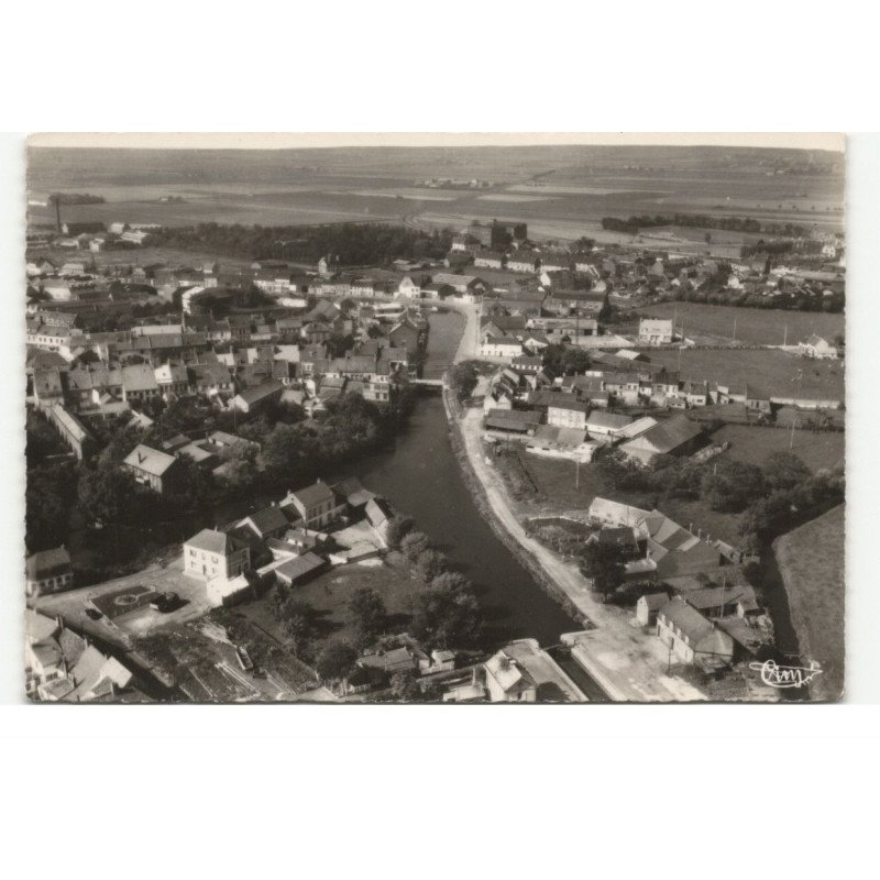 BOURBOURG: vue générale, le canal vue aérienne 10X15 - tres bon etat