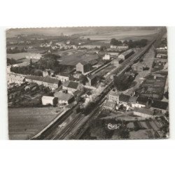 BAVINCHOVE: la gare, route nationale vue aérienne 10X15 - tres bon etat