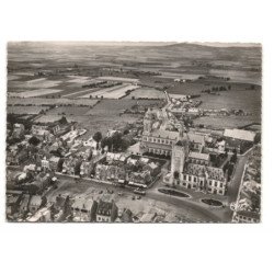 BAILLEUL: a l'horizon à gauche le mont cassel à droite mont des cats vue aérienne 10X15 - tres bon etat