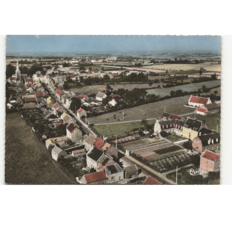 BOLLEZEELE: la maison de retraite rue de l'église vue aérienne 10X15 - tres bon etat