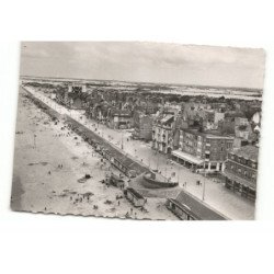 BRAY-DUNES: la plage, la digue vue aérienne 10X15 - tres bon etat