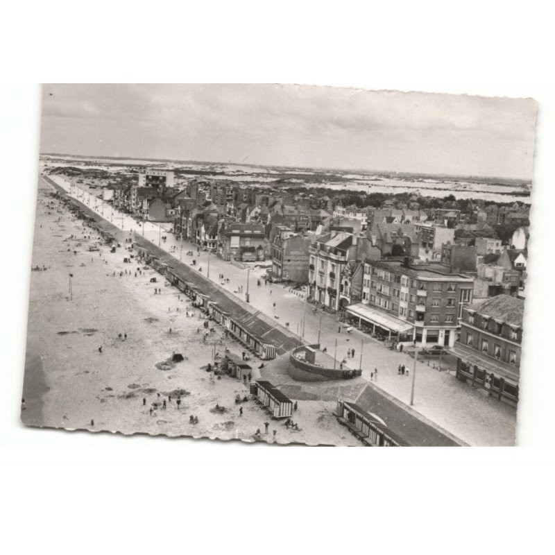 BRAY-DUNES: la plage, la digue vue aérienne 10X15 - tres bon etat