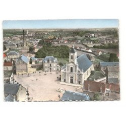 BOUSIES: l'église et la place vue aérienne 10X15 - tres bon etat