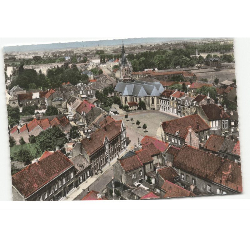 BOUSBECQUE: le centre vue aérienne 10X15 - tres bon etat