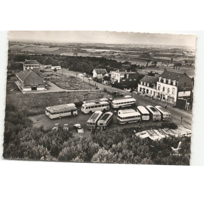 MONT-NOIR-BOESCHEPE: lles hôtels vue aérienne 10X15 - tres bon etat