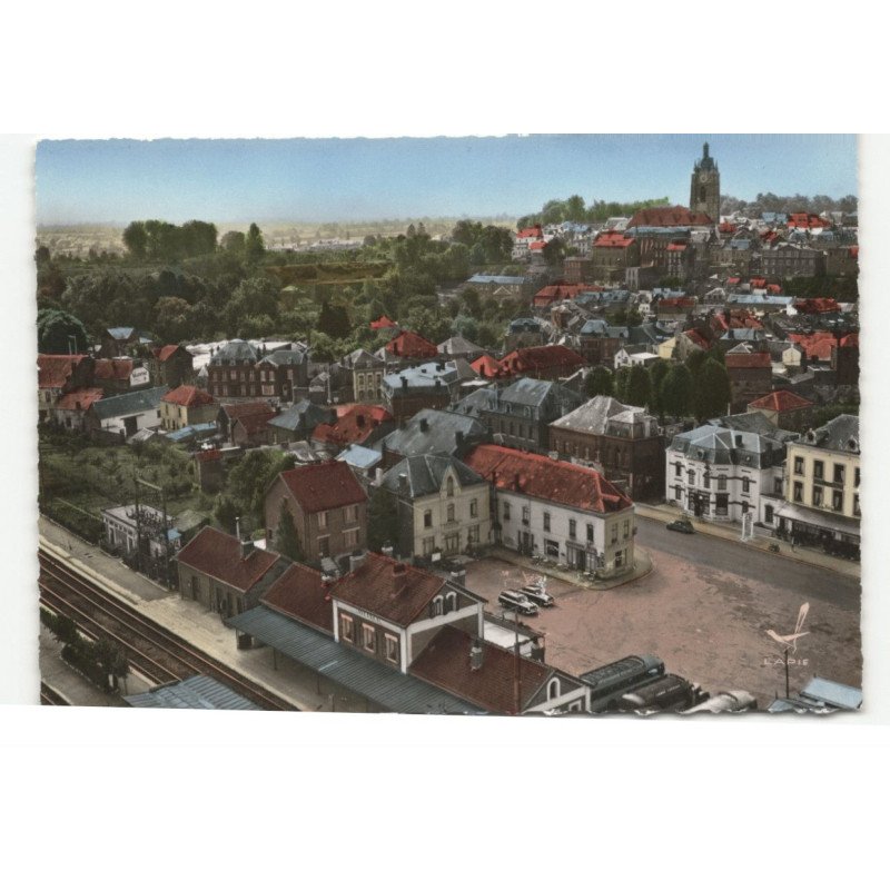 AVESNES-sur-HELPE: vue aérienne 10X15 - très bon etat