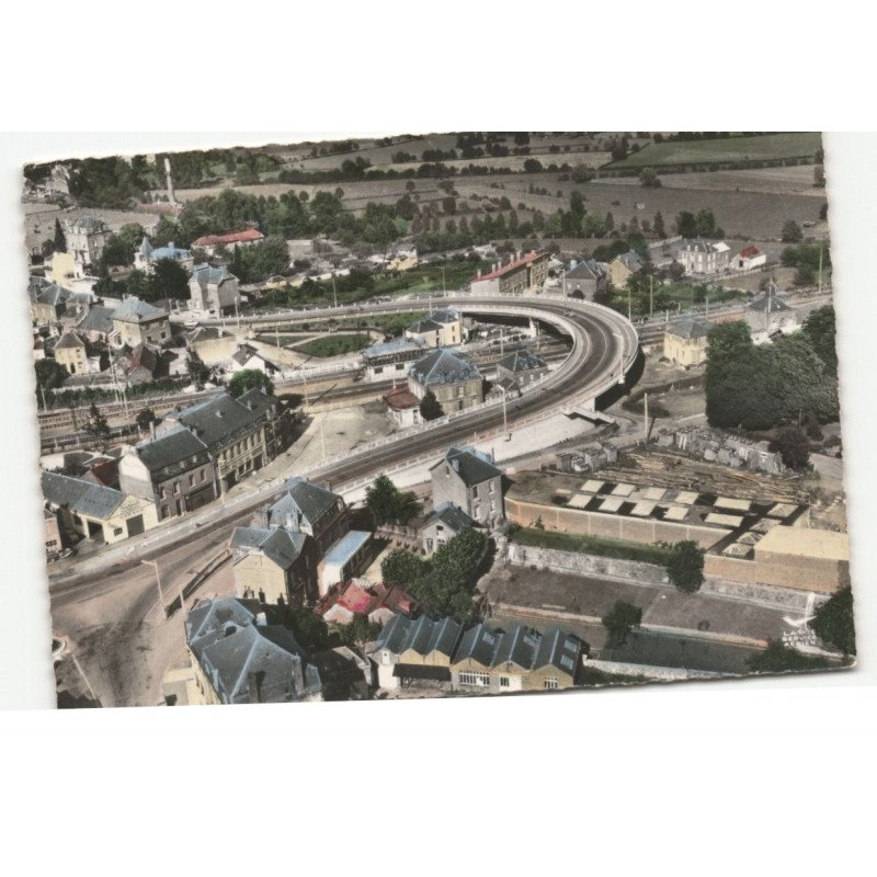 AVESNES-sur-HELPE: le pont supérieur vue aérienne 10X15 - très bon etat