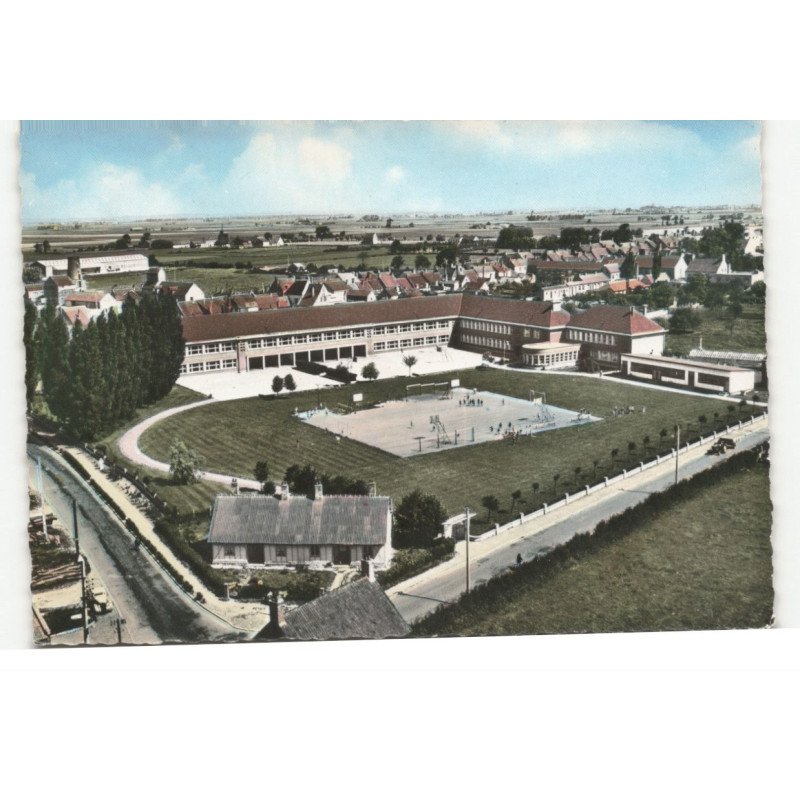 HONDSCHOOTE: le C.E.G. vue aérienne 10X15 - très bon etat