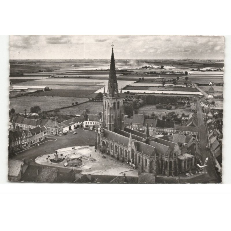 HONDSCHOOTE: l'église saint-waast vue aérienne 10X15 - très bon etat