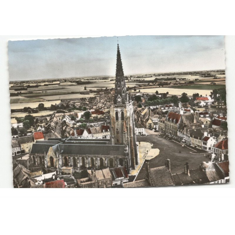 HONDSCHOOTE: l'église saint-waast vue aérienne 10X15 - très bon etat