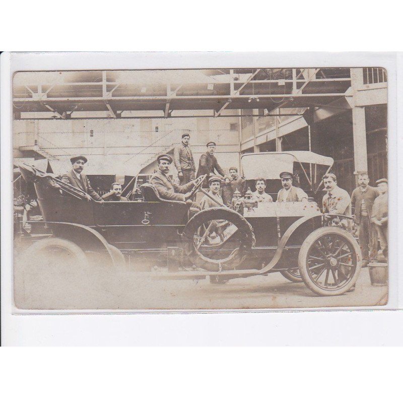 NEUILLY-sur-SEINE: garage, automobile - très bon état