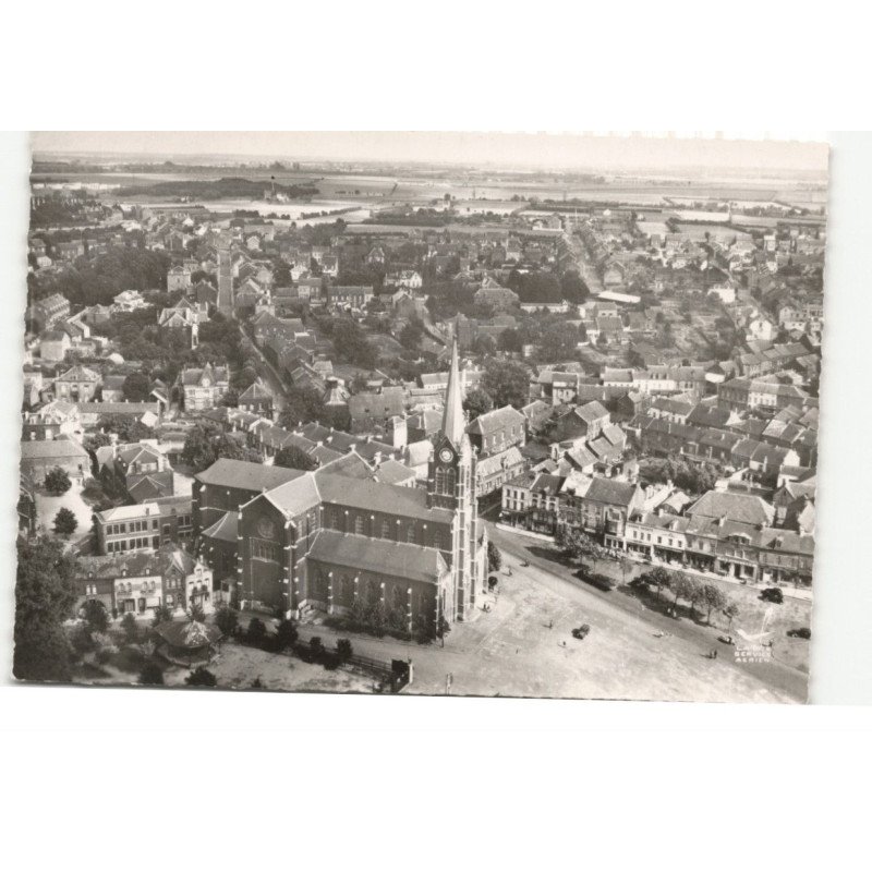 HAUTMONT: l'église et place du générale de gaulle - très bon état