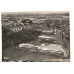 HAUBOURDIN: le groupe scolaire cordonnier vue aérienne 11X15 - très bon état